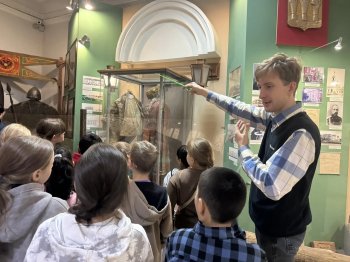 Путешествие во времени 2Б и 3Б классов